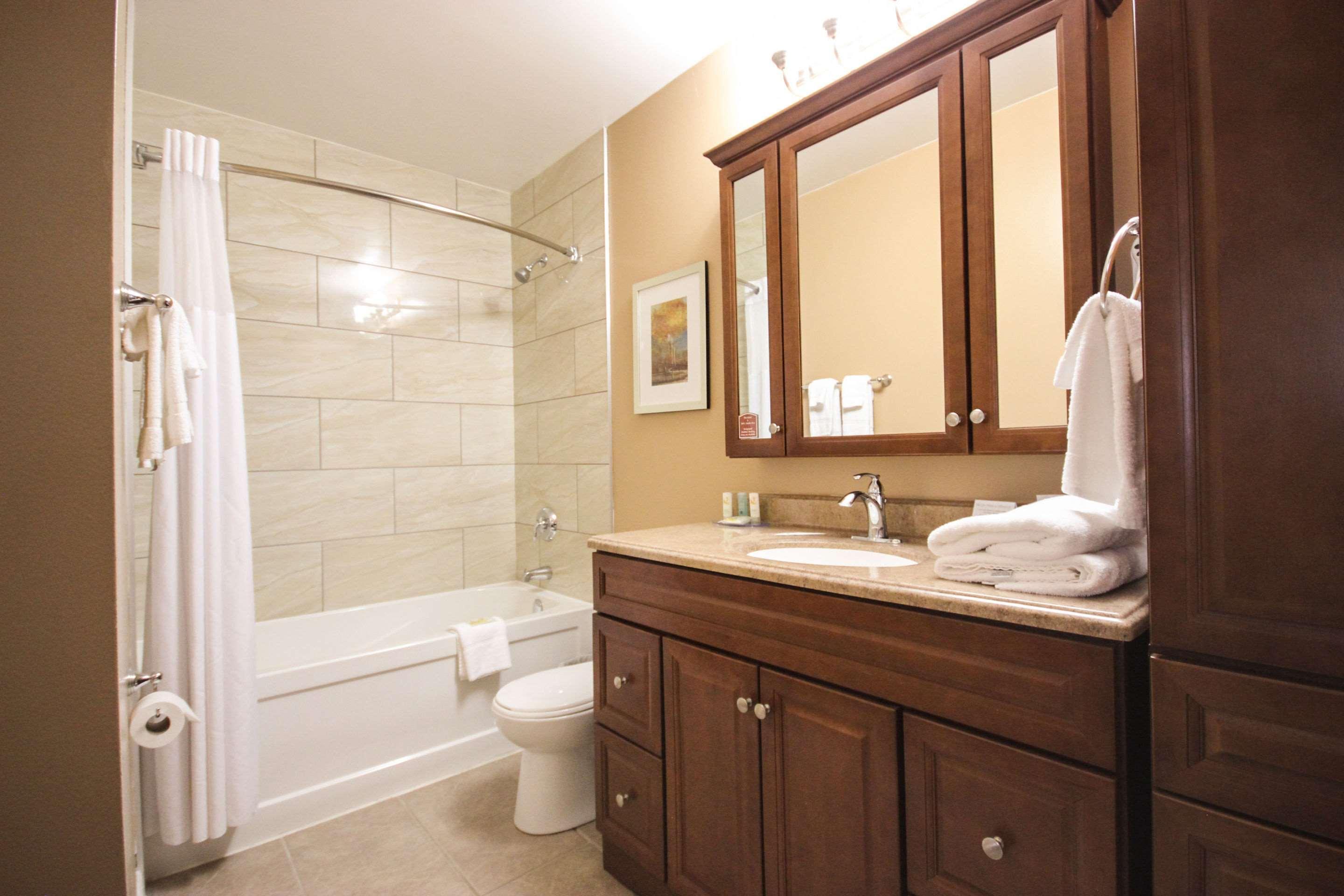 Quality Inn Брейсбридж Екстериор снимка