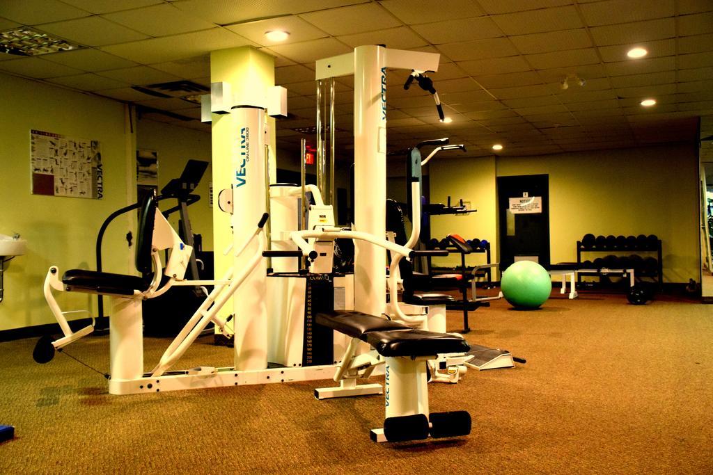 Quality Inn Брейсбридж Екстериор снимка